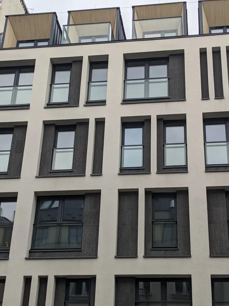 PXL_20241030_103340818